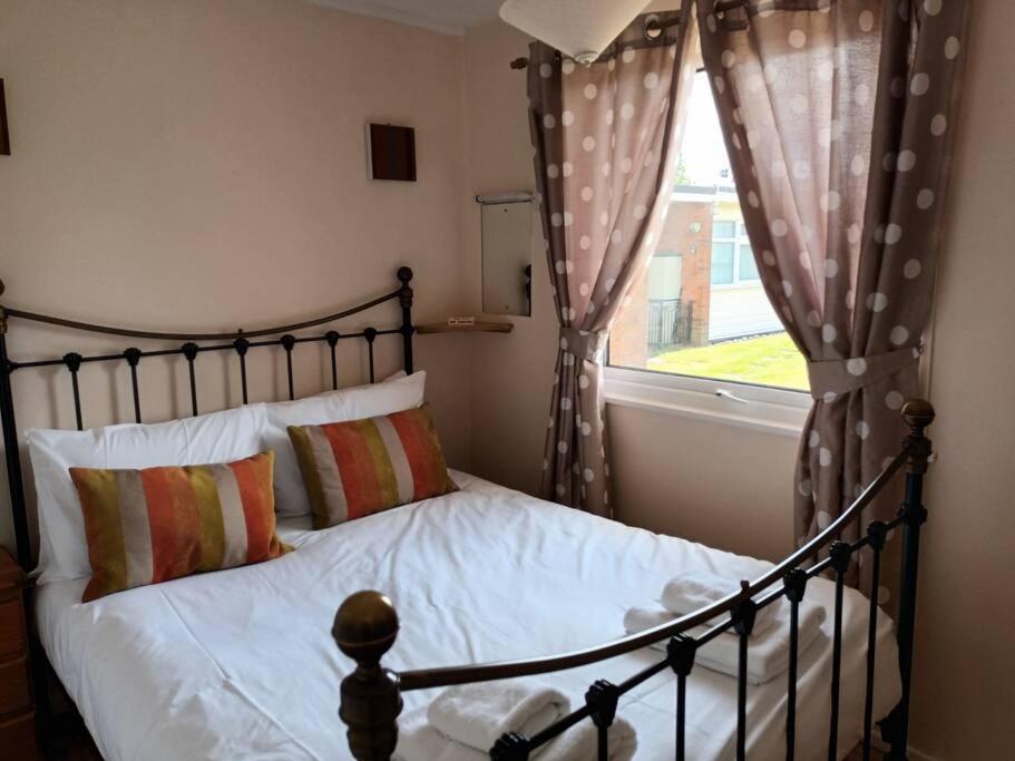 Homely 2 Bed On Popular Sunbeach Holiday Village- 5Min Walk To Beach, Near Great Yarmouth & Norfolk Broads Scratby Exterior foto